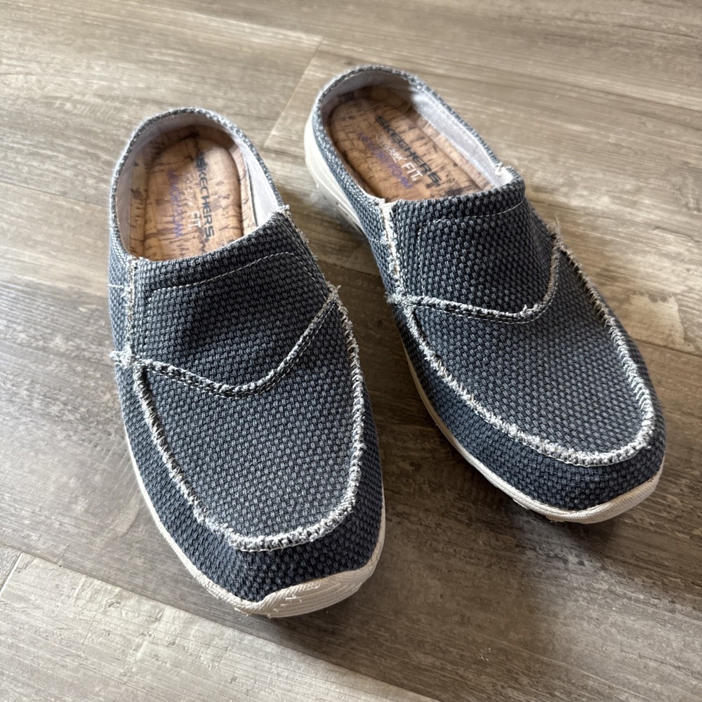 Skechers Relaxed Fit Slip On Canvas Mules Women's Size 8 Navy Blue Denim Comfort